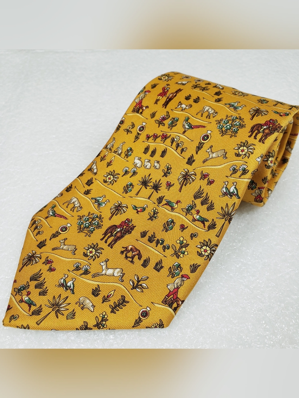 Salvatore Ferragamo Tie Horses Dogs Hunting Rabbits Deer Pheasants Silk Italy